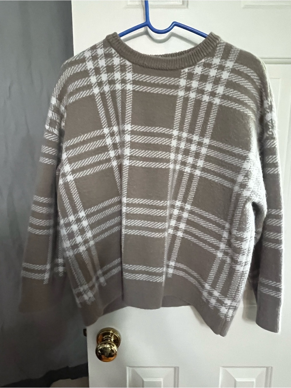 Taupe Plaid Crewneck Sweater - Unbranded Women’s Knit